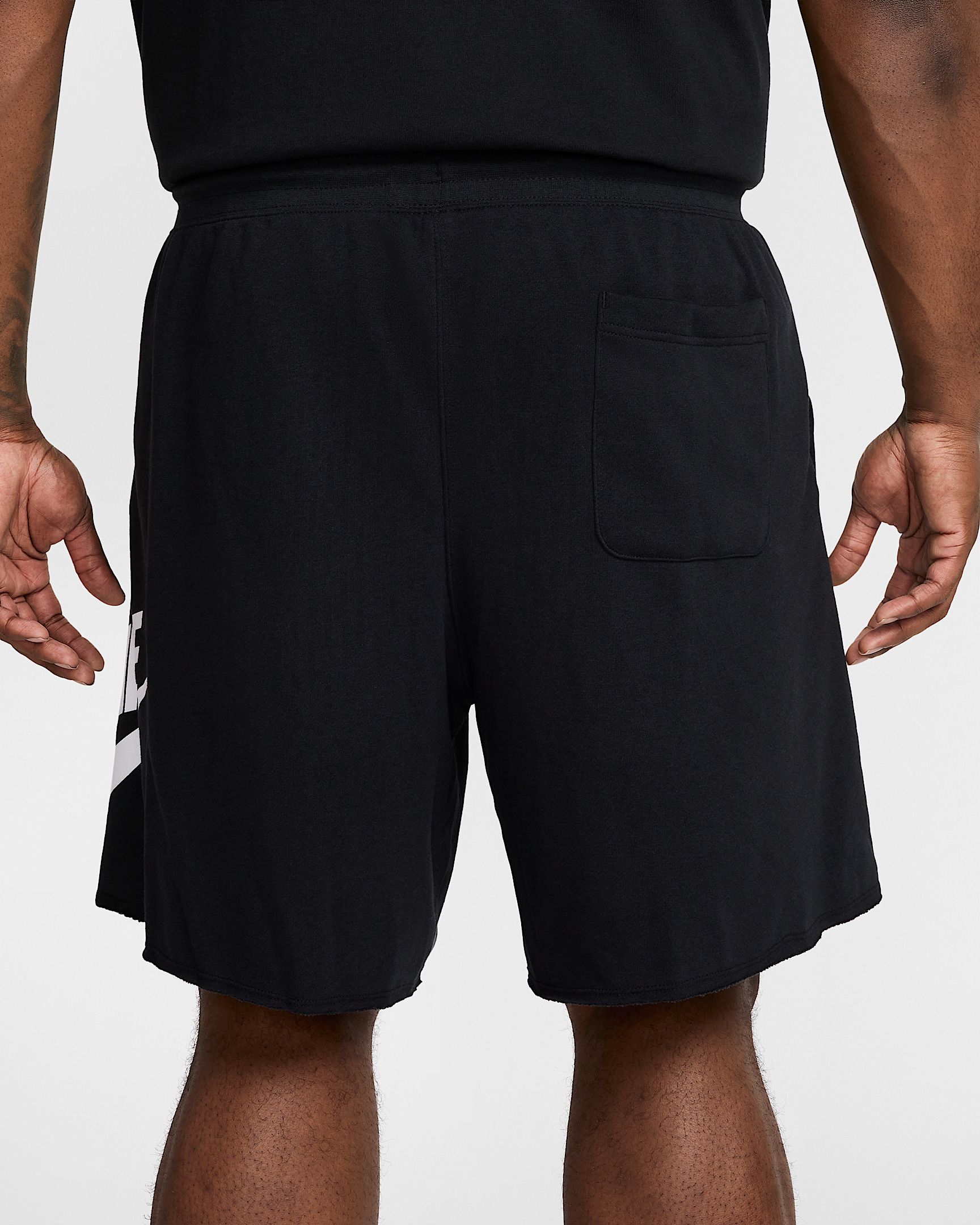 Nike Club Men's French Terry Alumni Shorts - 10
