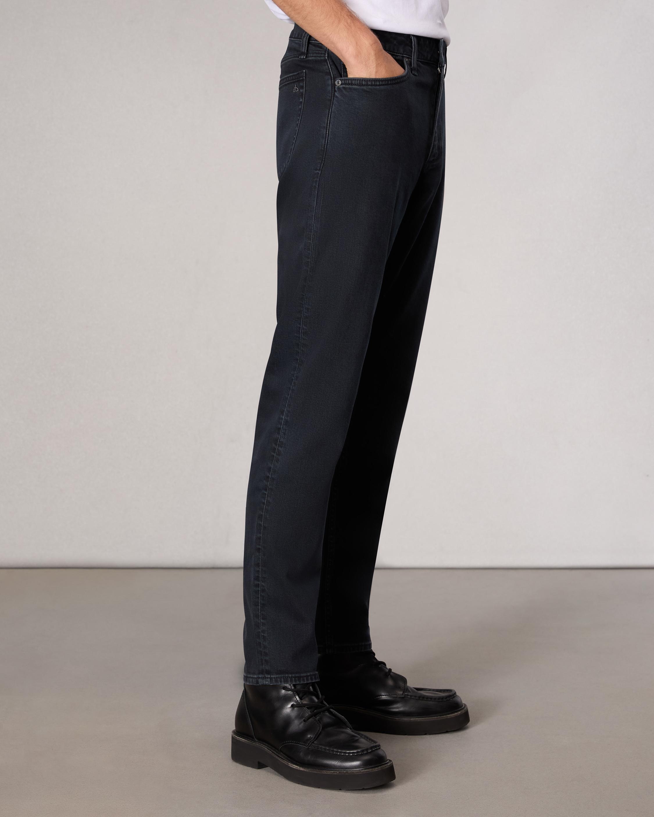 Fit 3 - Jericho
Athletic Authentic Stretch Jean - 3