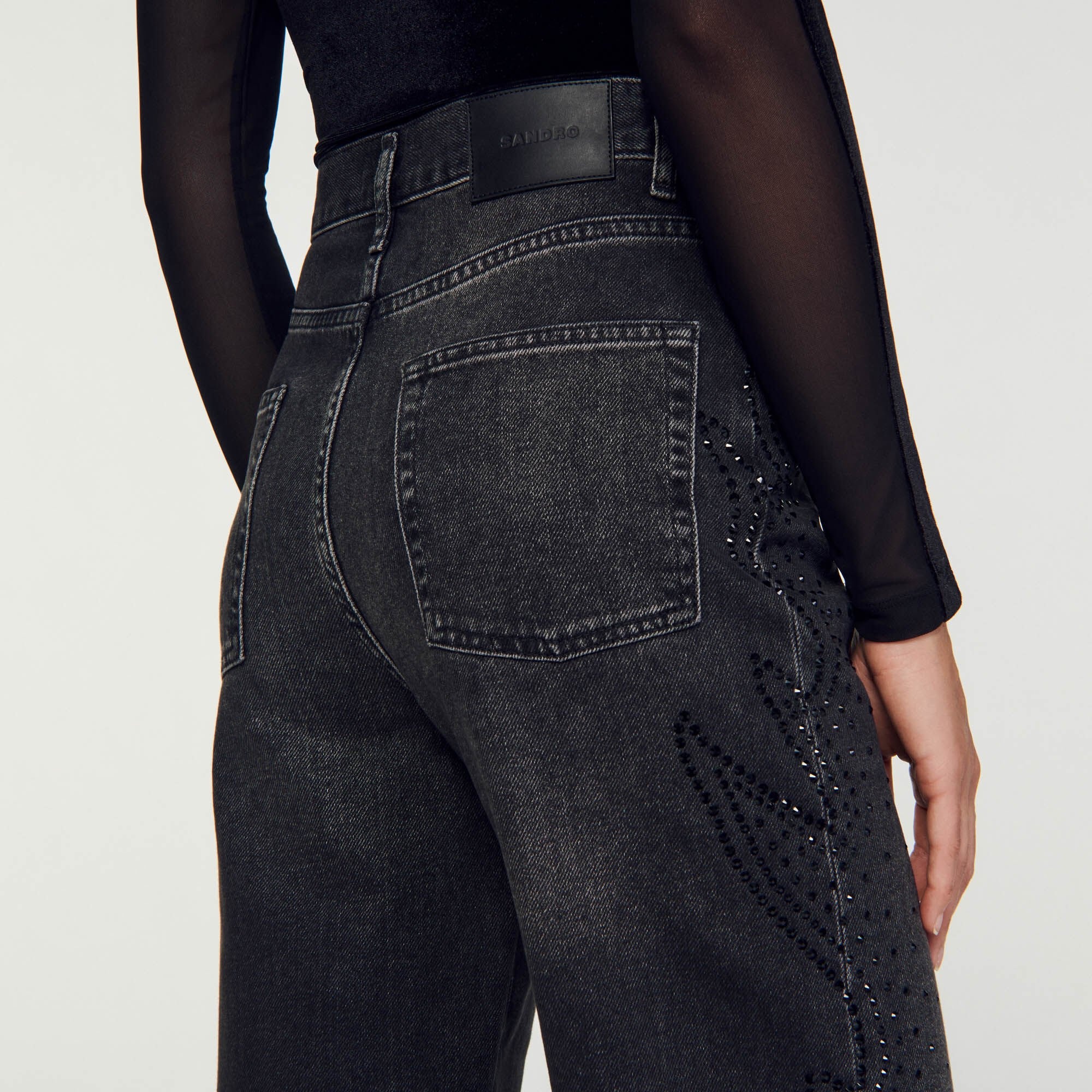 STRAIGHT-LEG FADED JEANS - 4