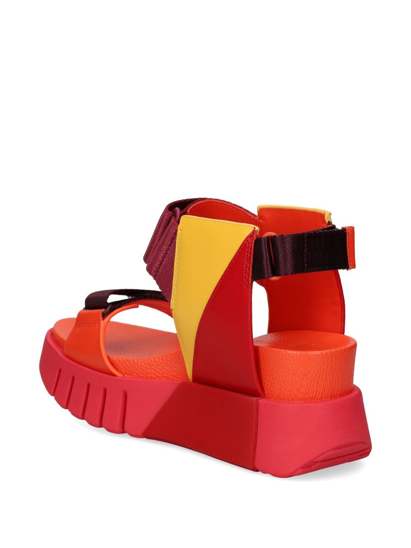 Delta Run sandals 3