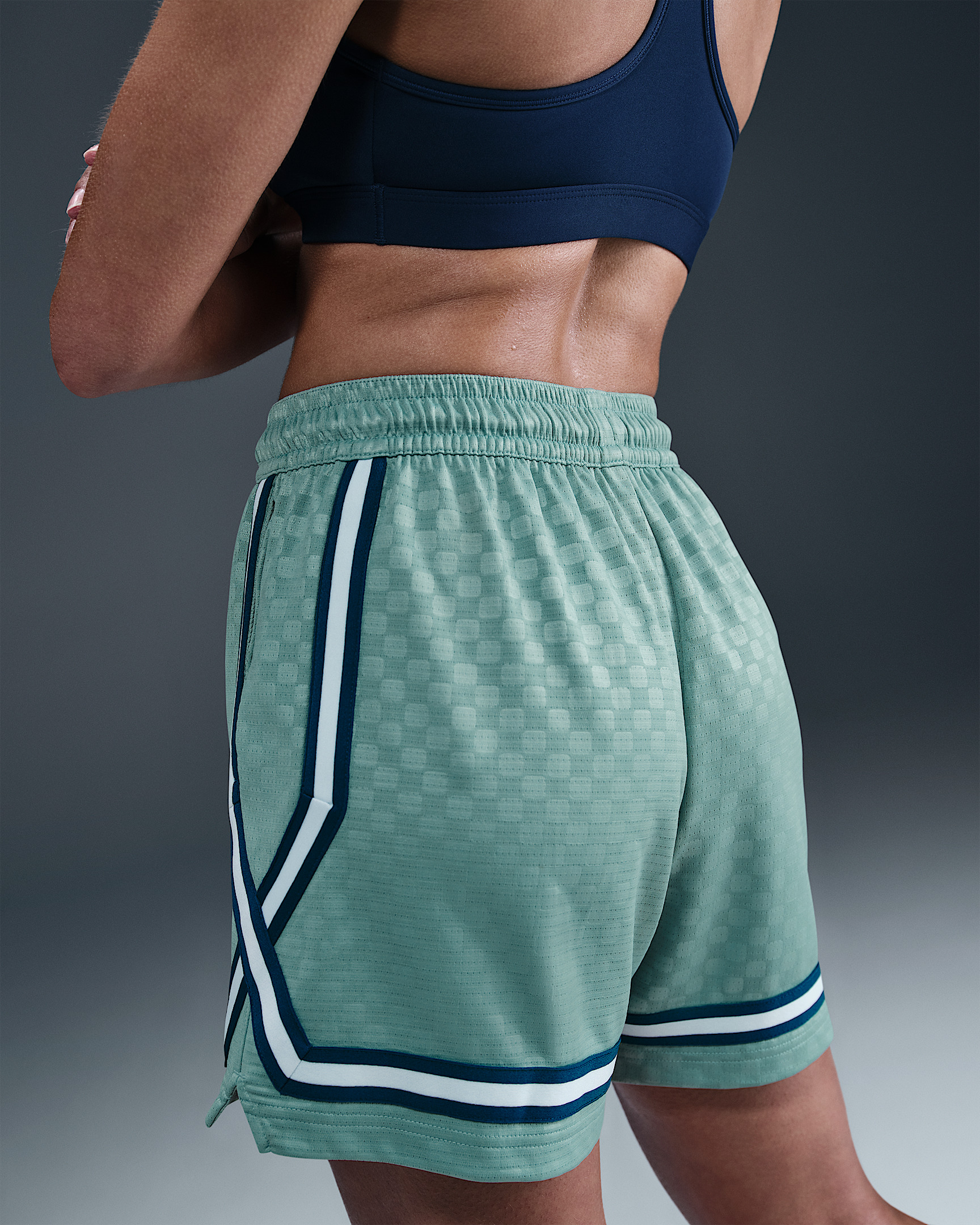 Nike Crossover Women's Dri-FIT Basketball Shorts - 3