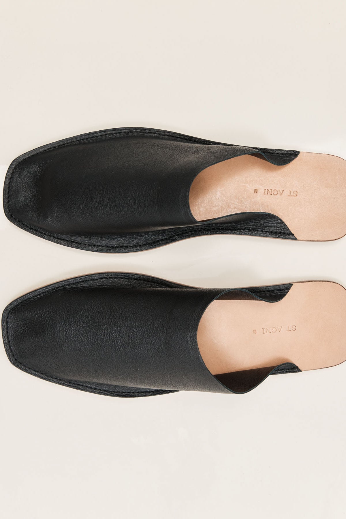 Lounge Slides - Black - 3