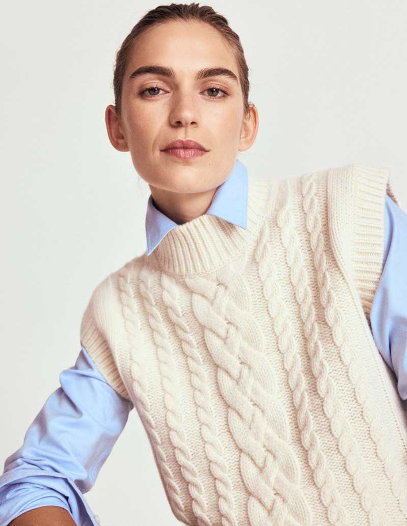 Amara Merino Cable Vest-Warm Ivory 7
