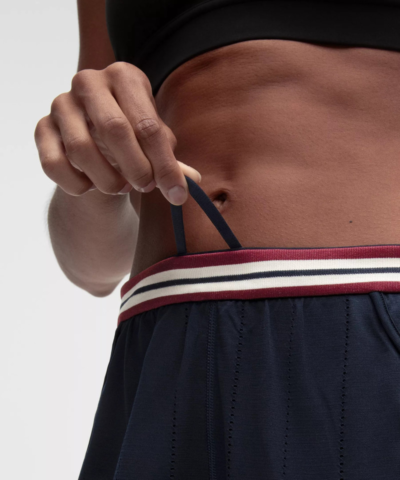 Seamless Stripe Trim Mid-Rise Short 3" 4