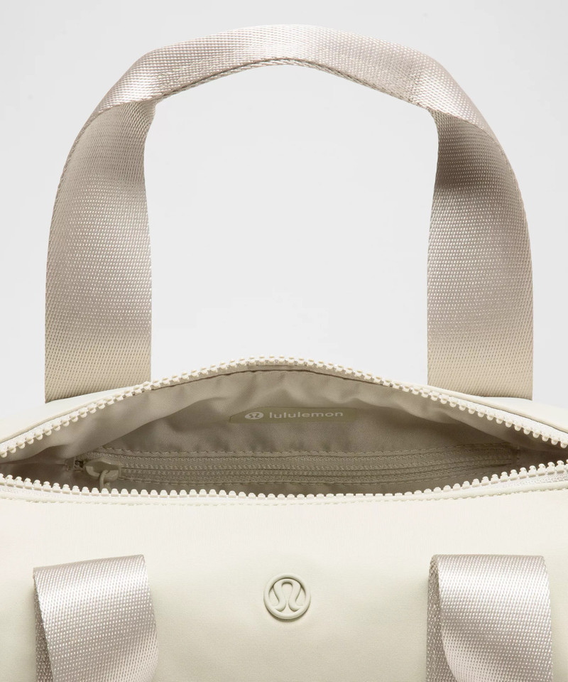 Knit Nylon Mini Barrel Duffle Bag 5L 4