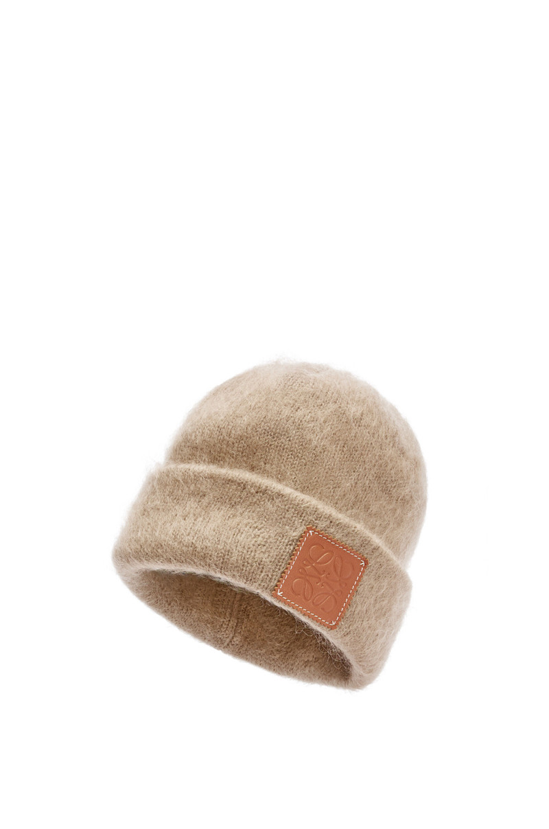 Beanie in mohair 1