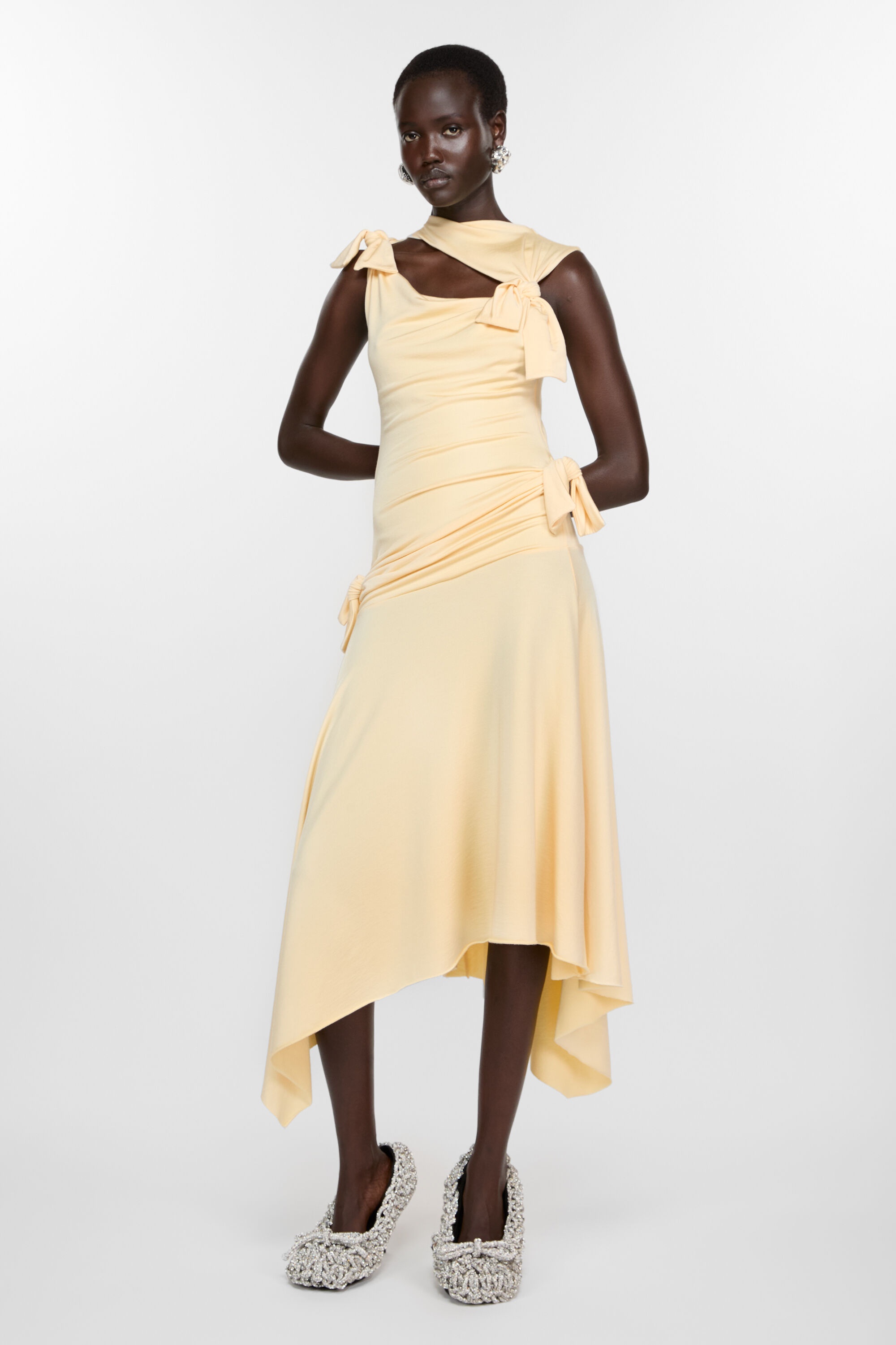 ワンピース ACNE STUDIOS Woman Dress Yellow A20651 ABO Cutout asymmetric jersey midi dress in yellow - Acne Studios