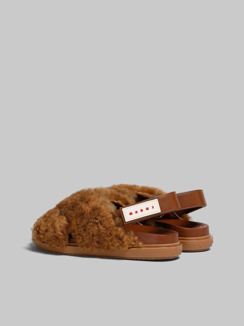 Marni BROWN SHEARLING FUSSBETT outlook
