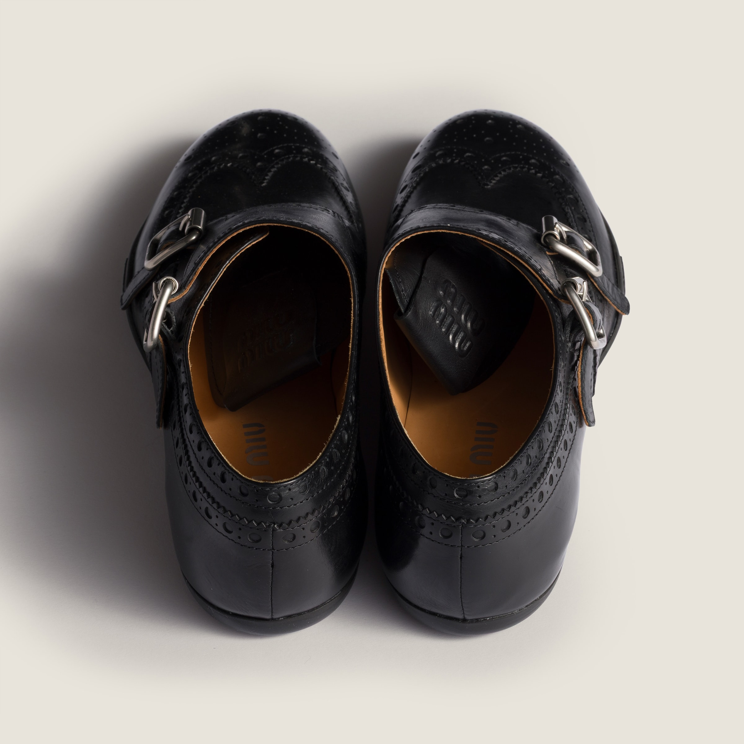 Calf leather brogue shoe with buckles - 3