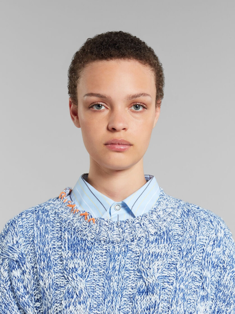 NIBBLED EDGES와 BLUE MOULINÉ JUMPER 4