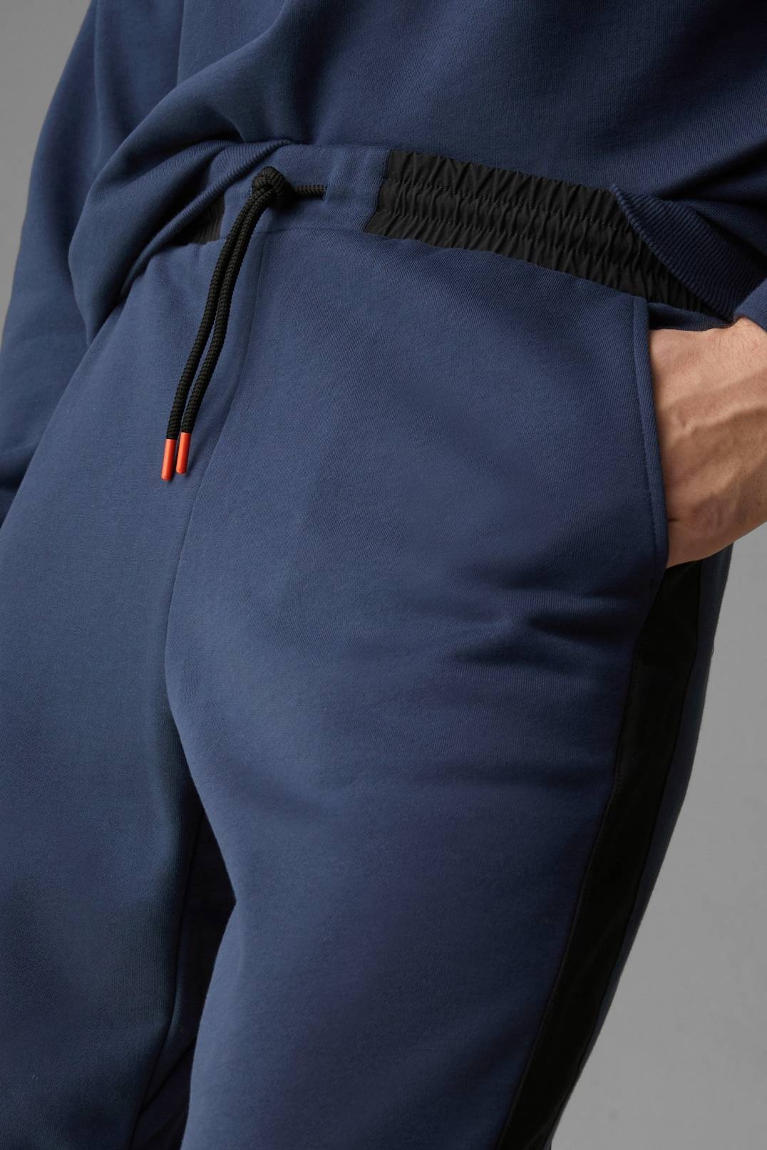 NORMAN JOGGING TROUSERS IN DARK BLUE/BLACK - 5