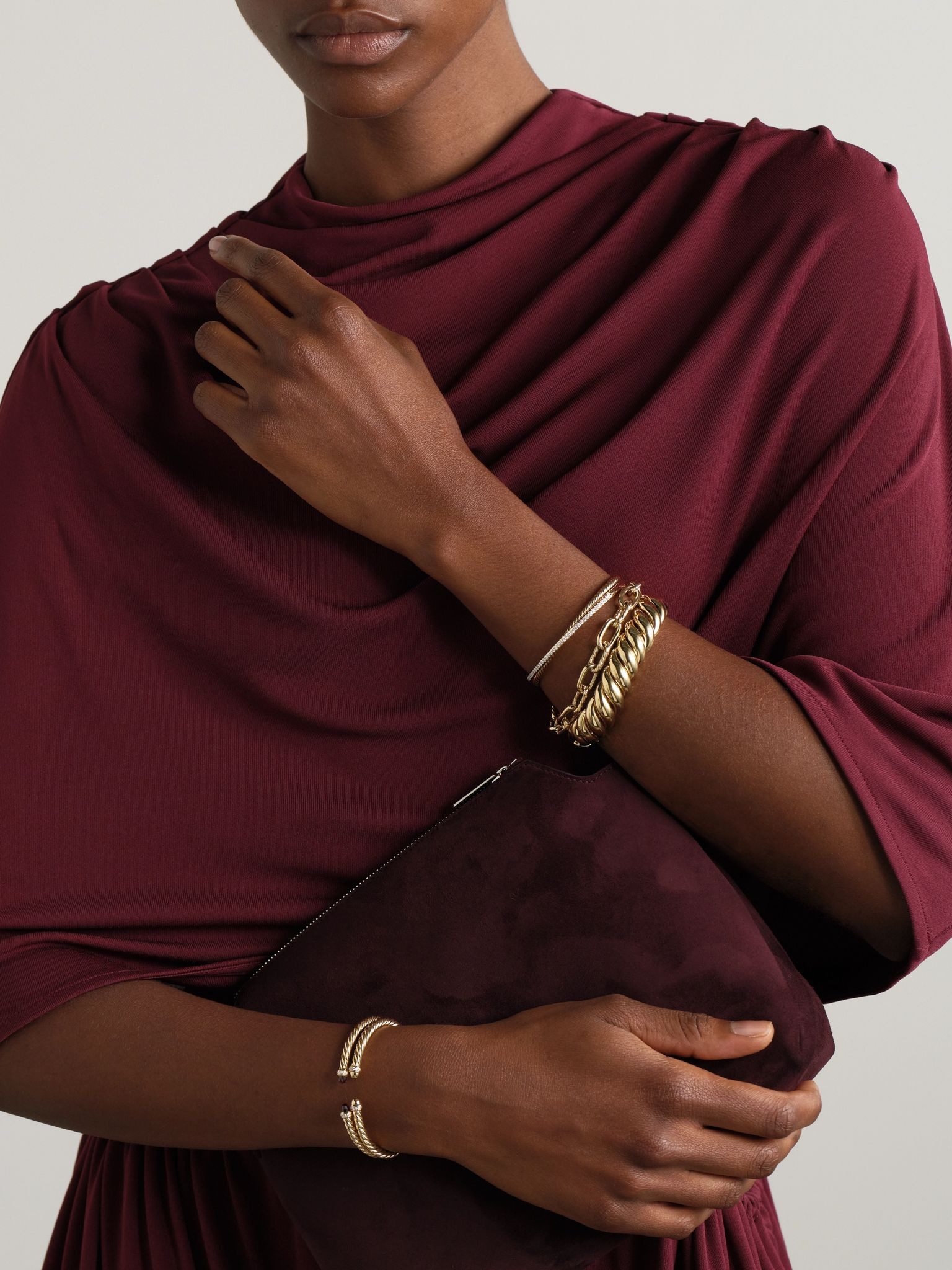 Crossover 18-karat gold diamond cuff Gold - 5