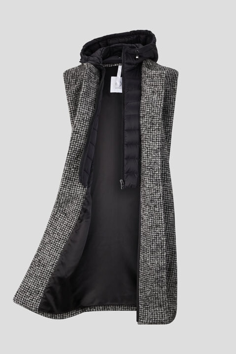 Marit gilet in Black/Off-white 7