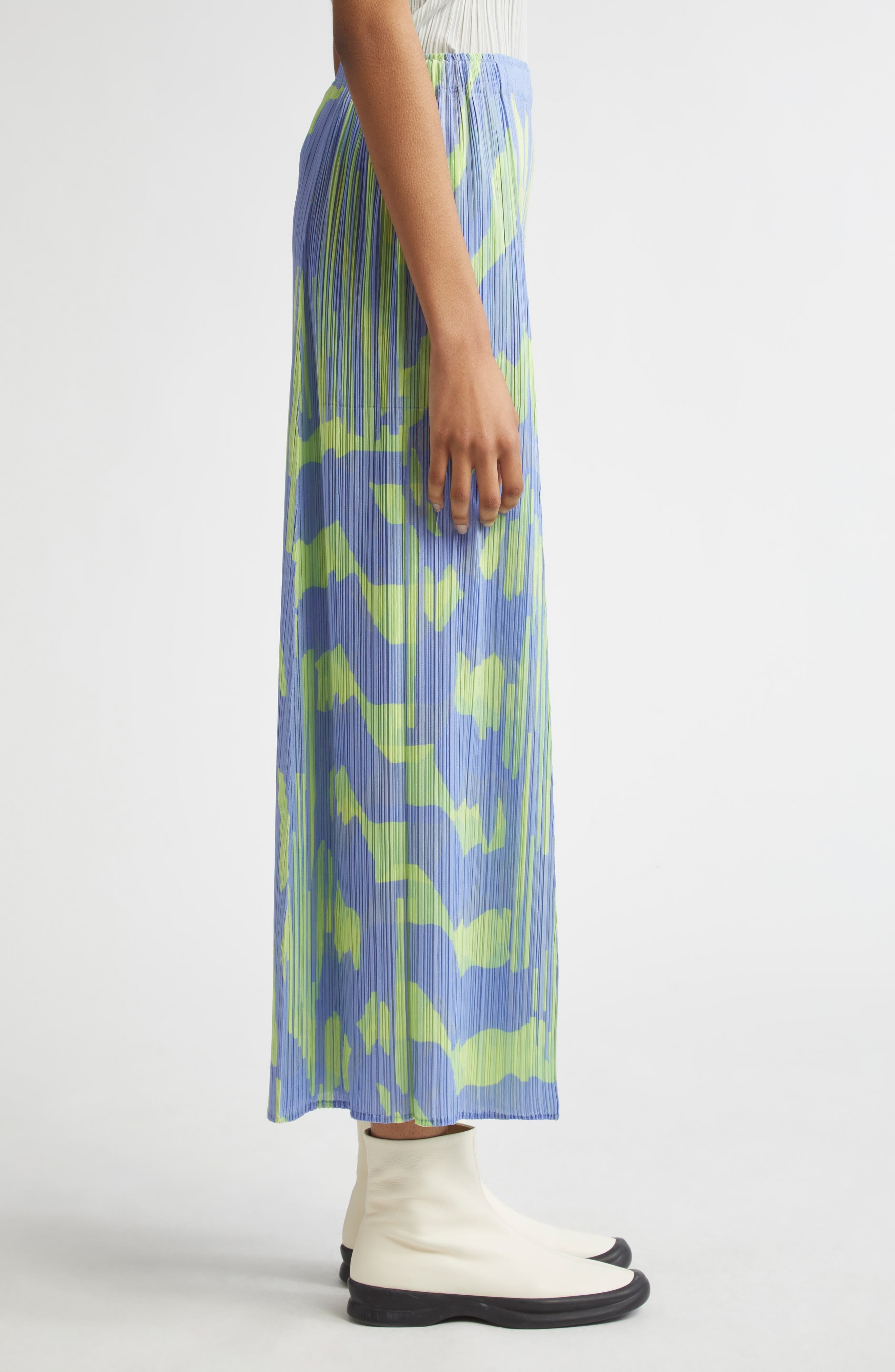 Pleats Please Issey Miyake Refraction Print Pleated Crop Wide Leg Pants in Light Blue at Nordstrom - 3