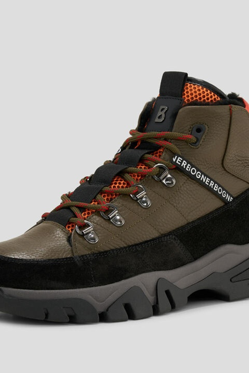 Copper Mountain low boot sneakers in Black/Olive green 4