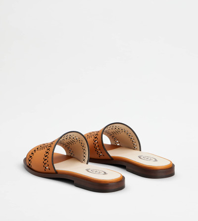 Tod's KATE SANDALS IN LEATHER - ORANGE outlook