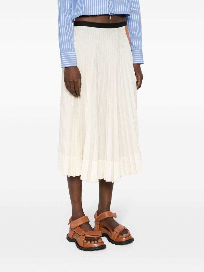high-waist pleated skirt 3