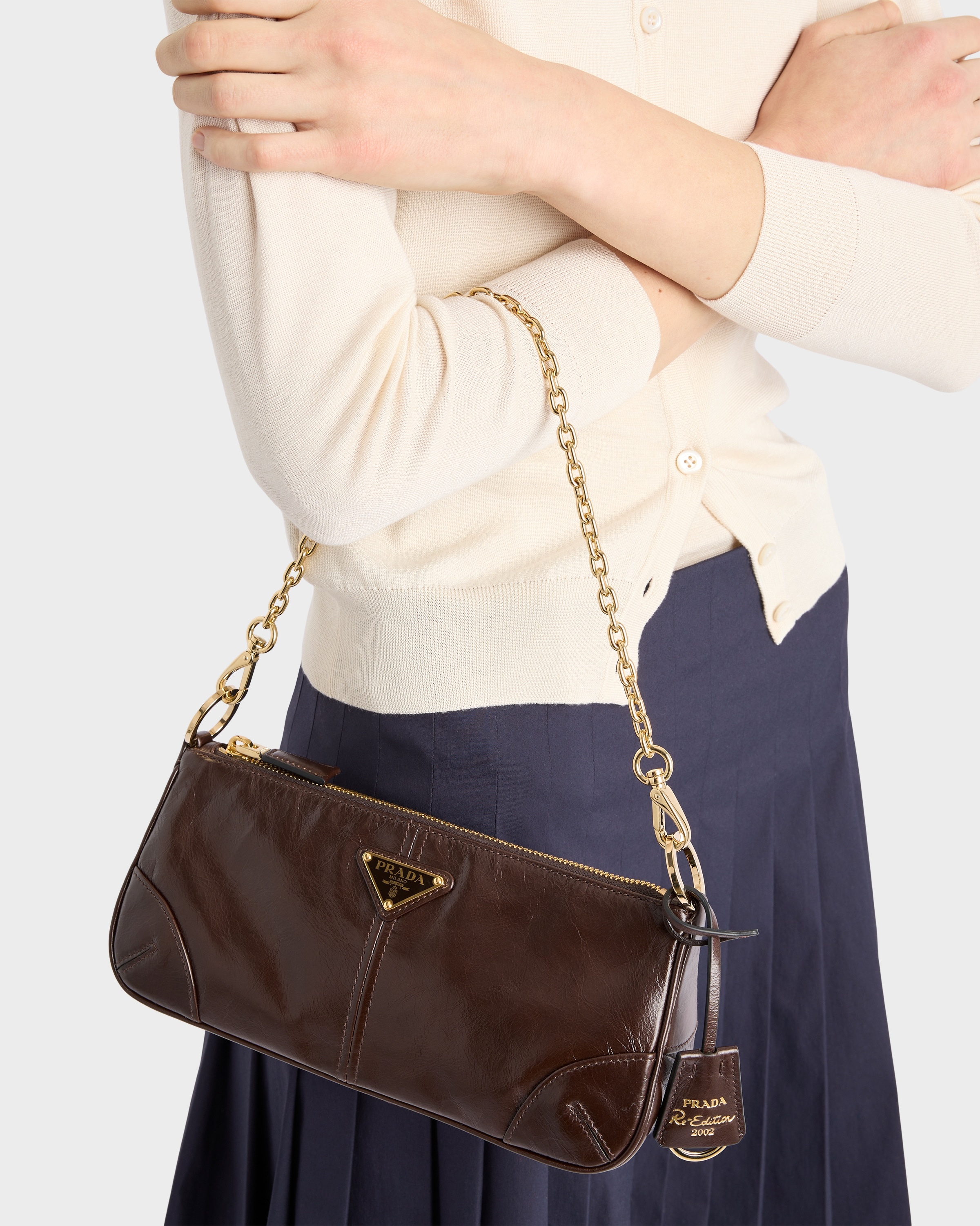 Prada Re-Edition 2002 medium leather shoulder bag - 8