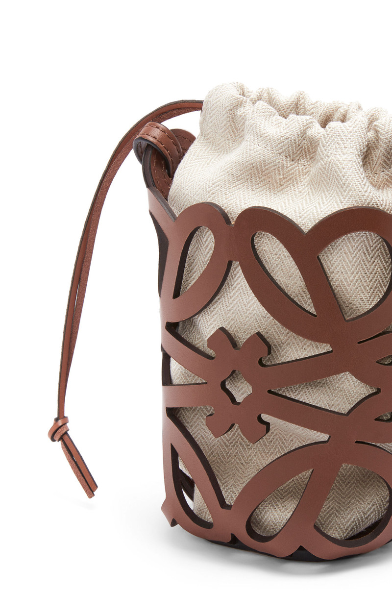 Anagram cut-out pocket in classic calfskin and canvas 7