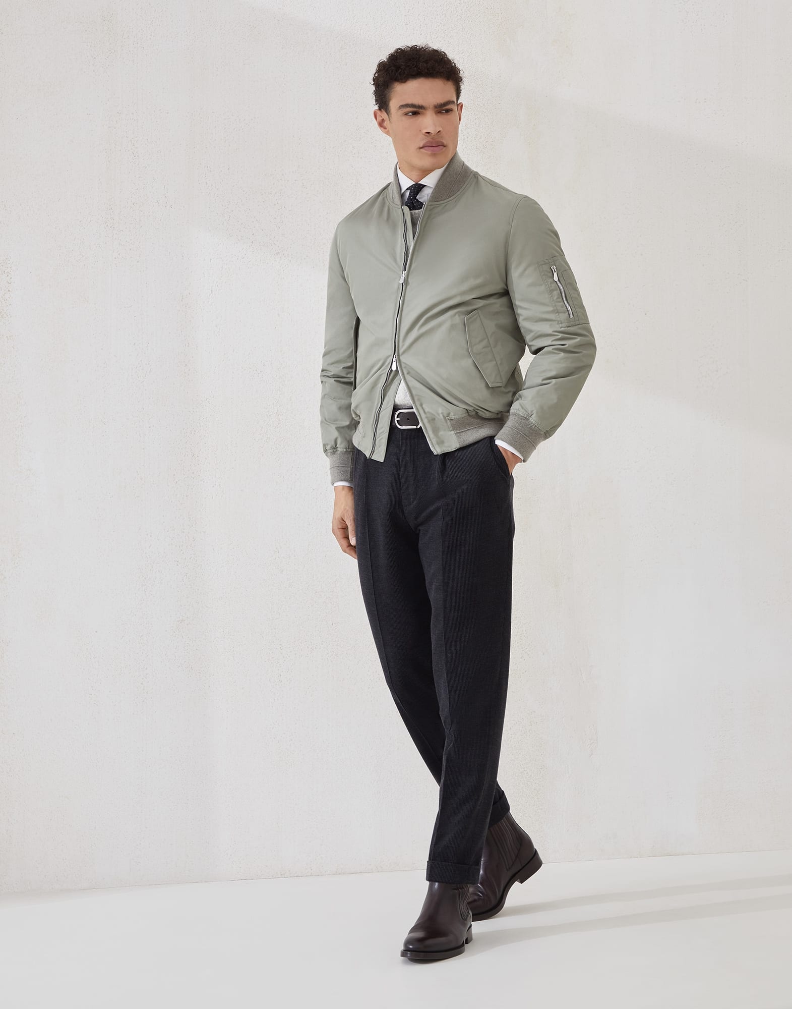 Wool, silk and cashmere corduroy leisure fit trousers with pleat - 4