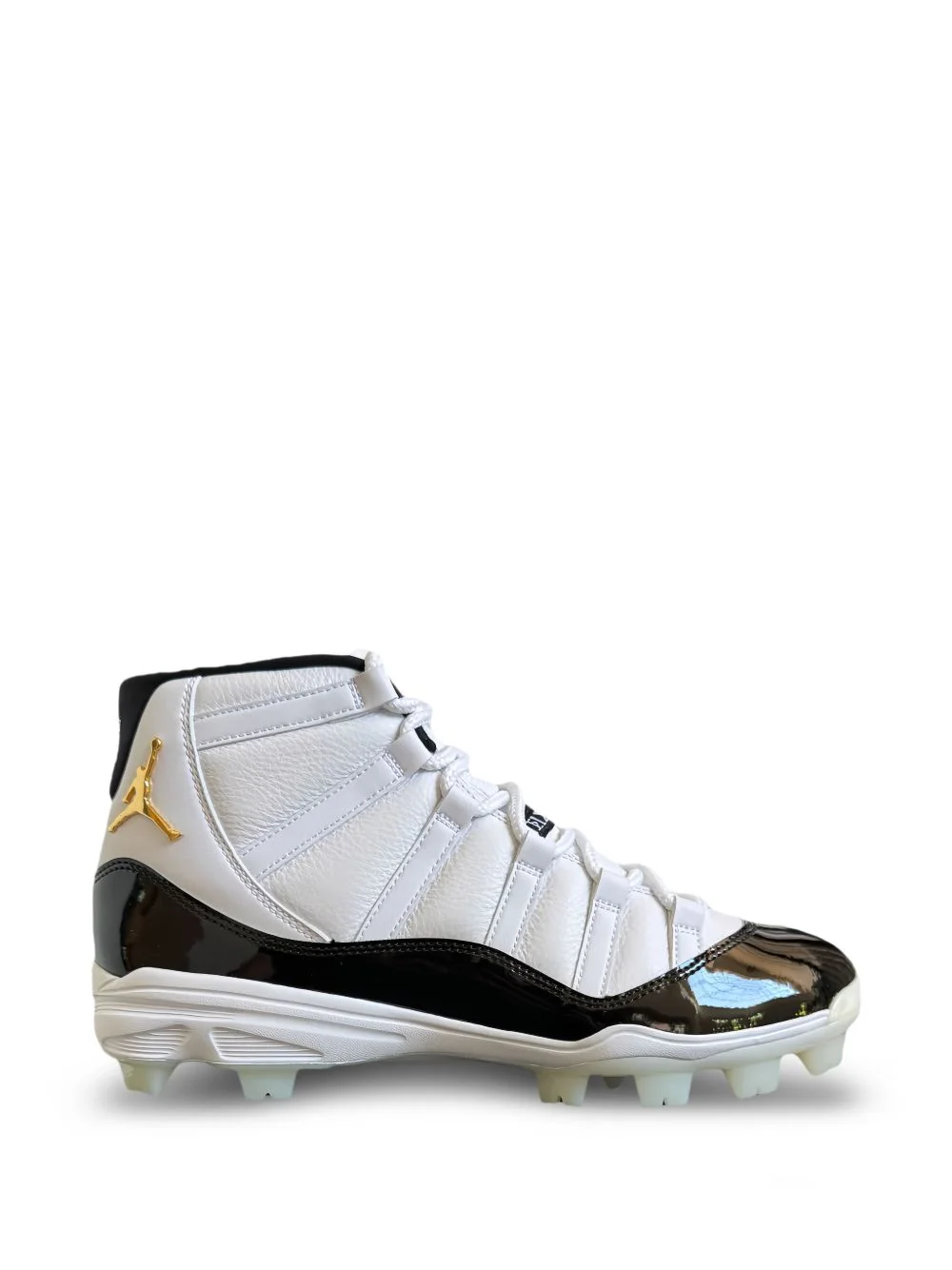 11 Mookie Betts panelled cleats - 1