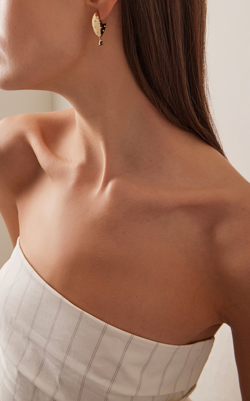 Yvonne Léon Yellow Gold Diamond Clown Fish Earring gold outlook