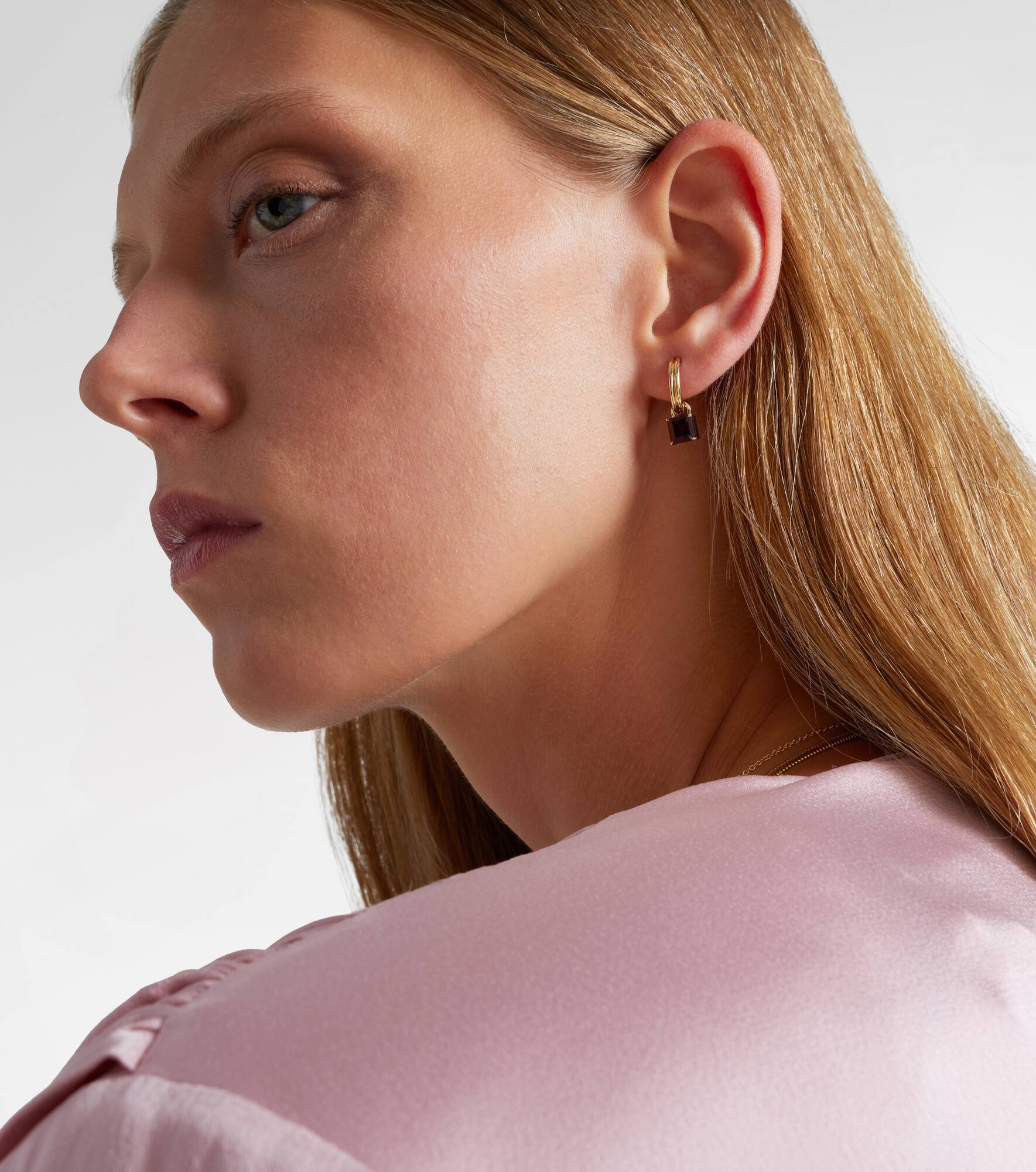 10kt gold earrings with garnets - 2
