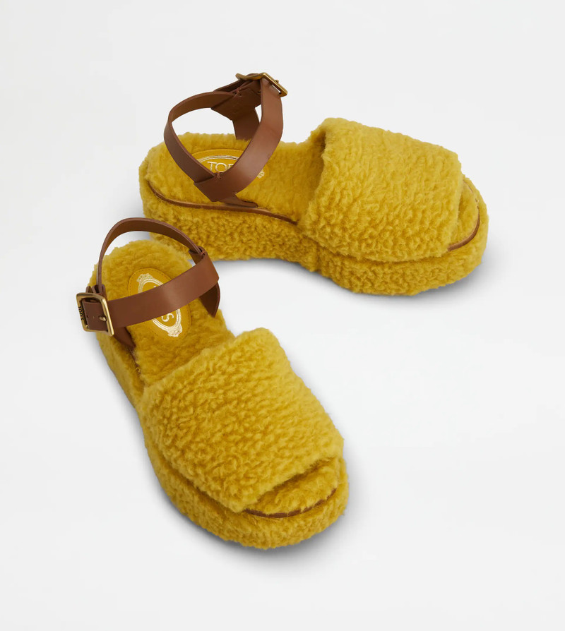 Tod's WEDGE SANDALS IN LEATHER AND WOOL - YELLOW outlook