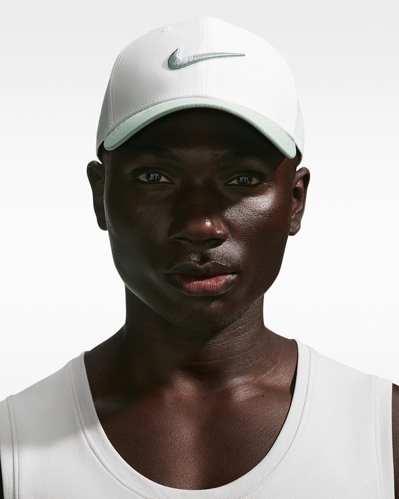 Nike Dri-FIT Club Structured Swoosh Cap 1