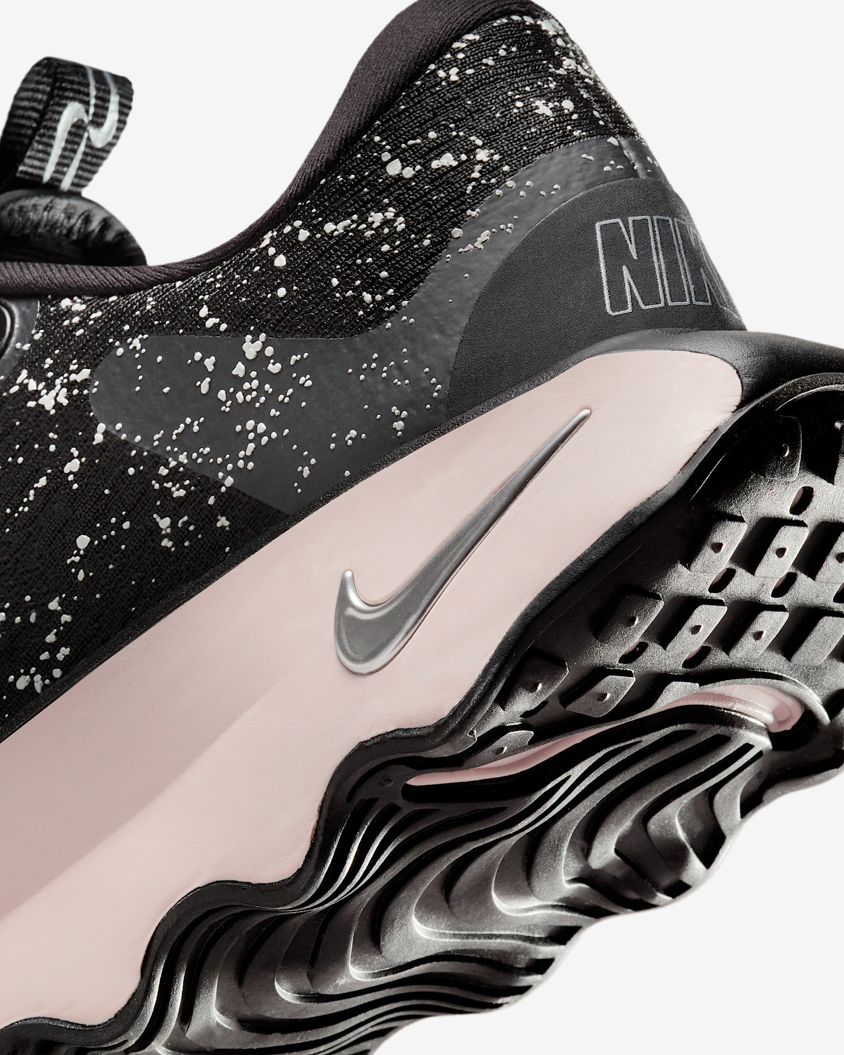 Nike Motiva SE Women's Walking Shoes - 8