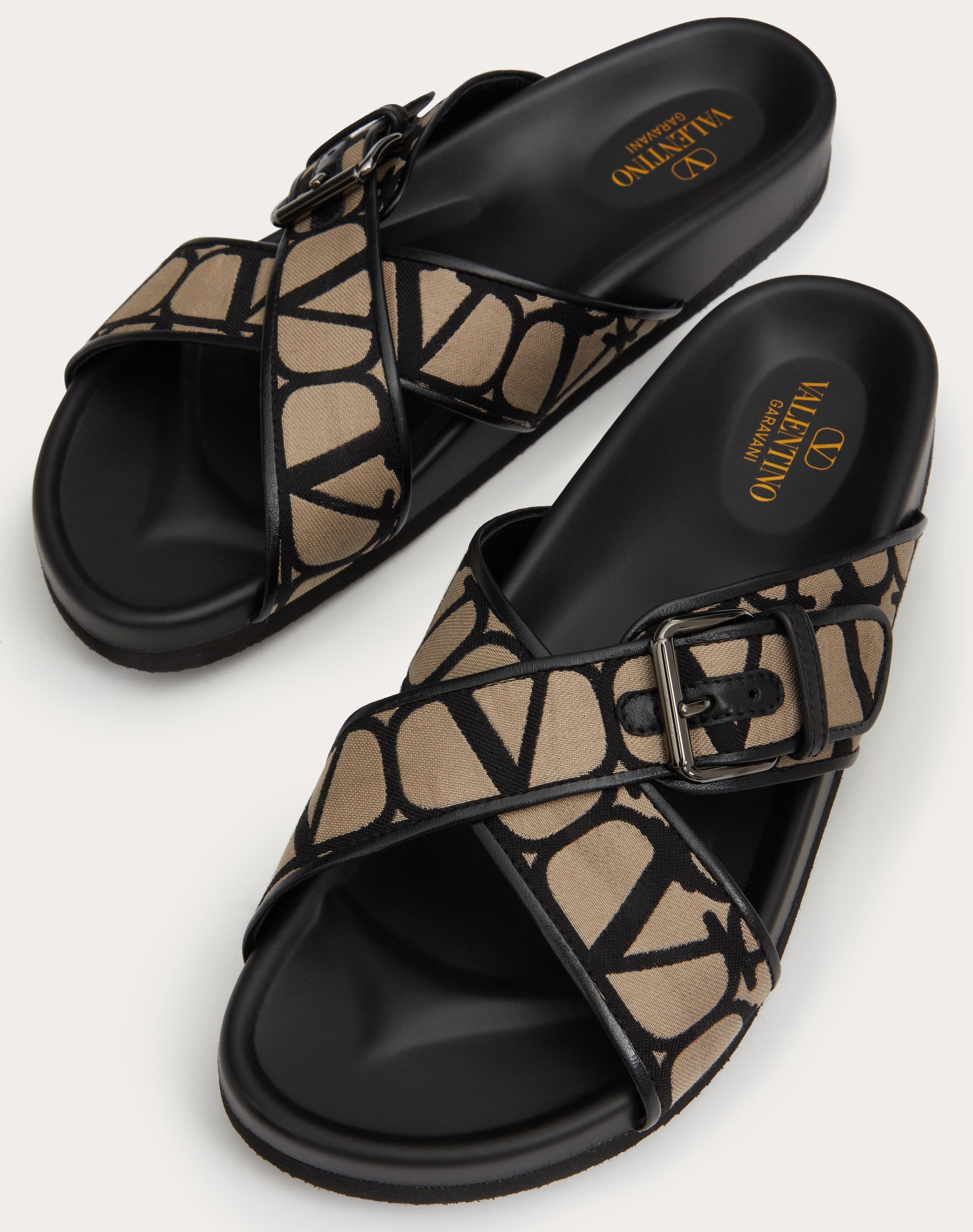 【関税込み】VALENTINO GARAVANI 'FUSSFRIEND' SLIDES Valentino Garavani Fussfriend double-strap Leather Slides