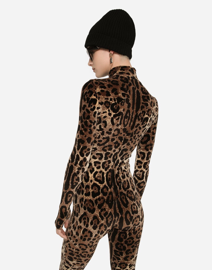 Chenille jumpsuit with jacquard leopard design - 5