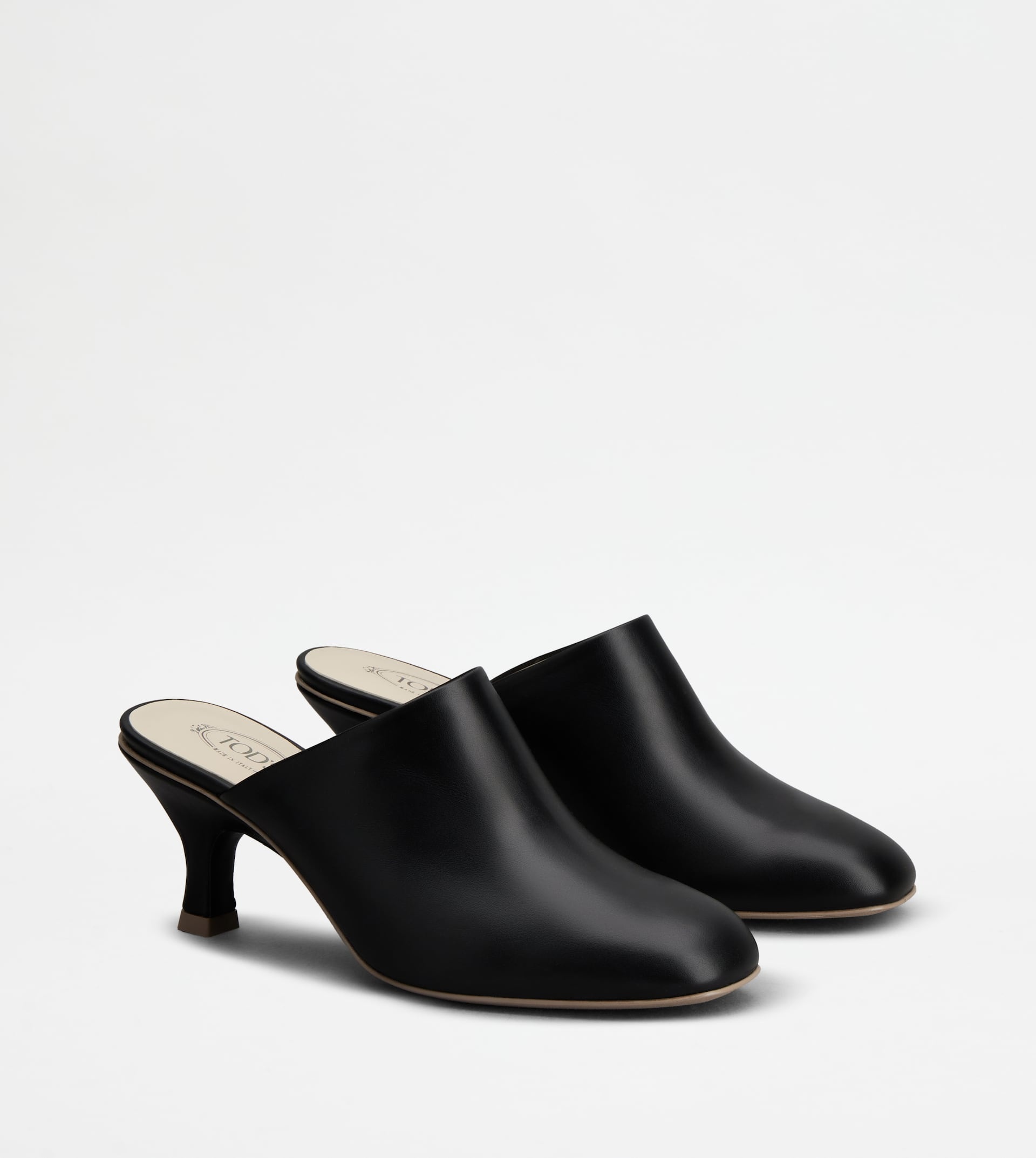 MULES IN LEATHER - BLACK - 4