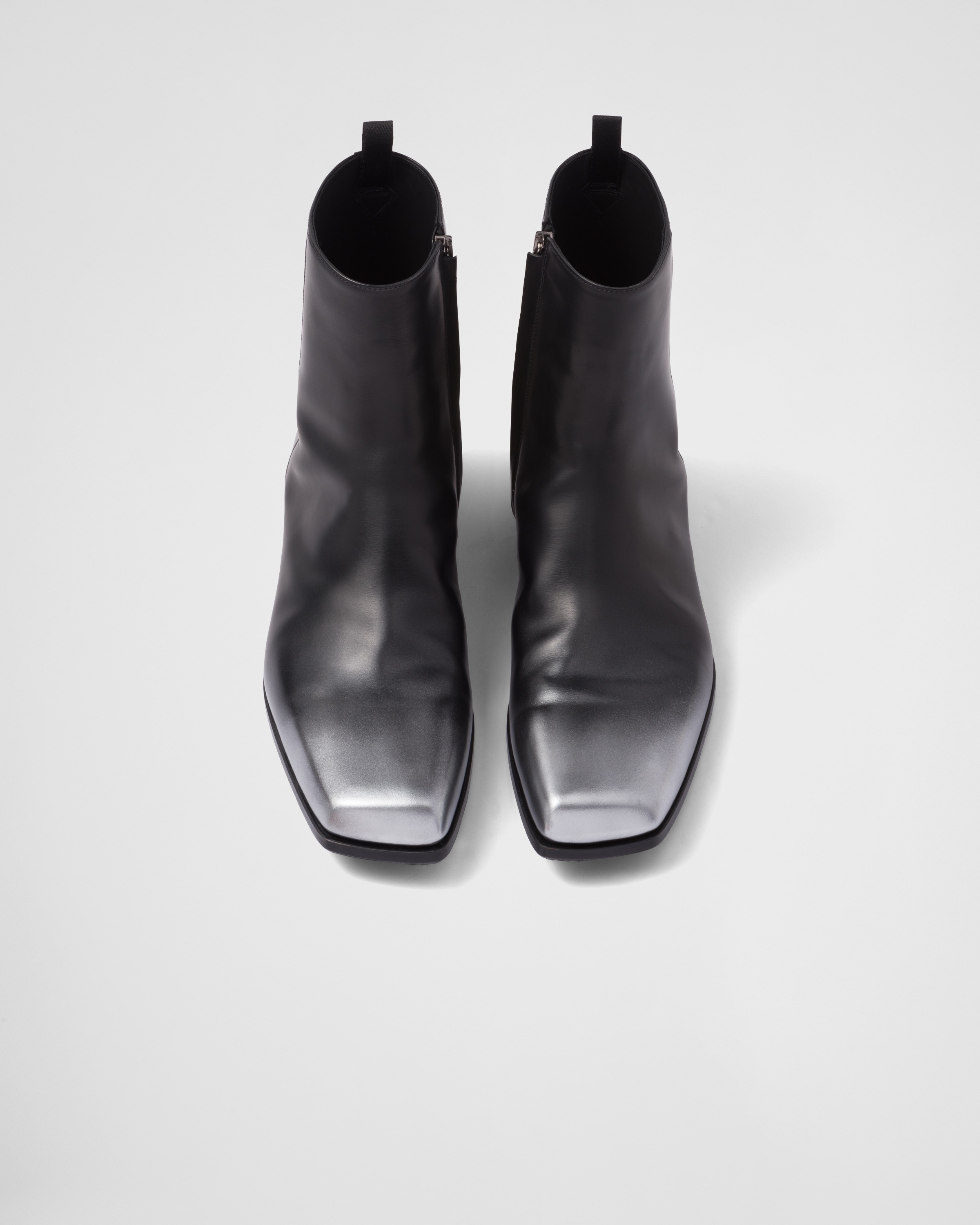 Nuanced brushed leather booties - 4