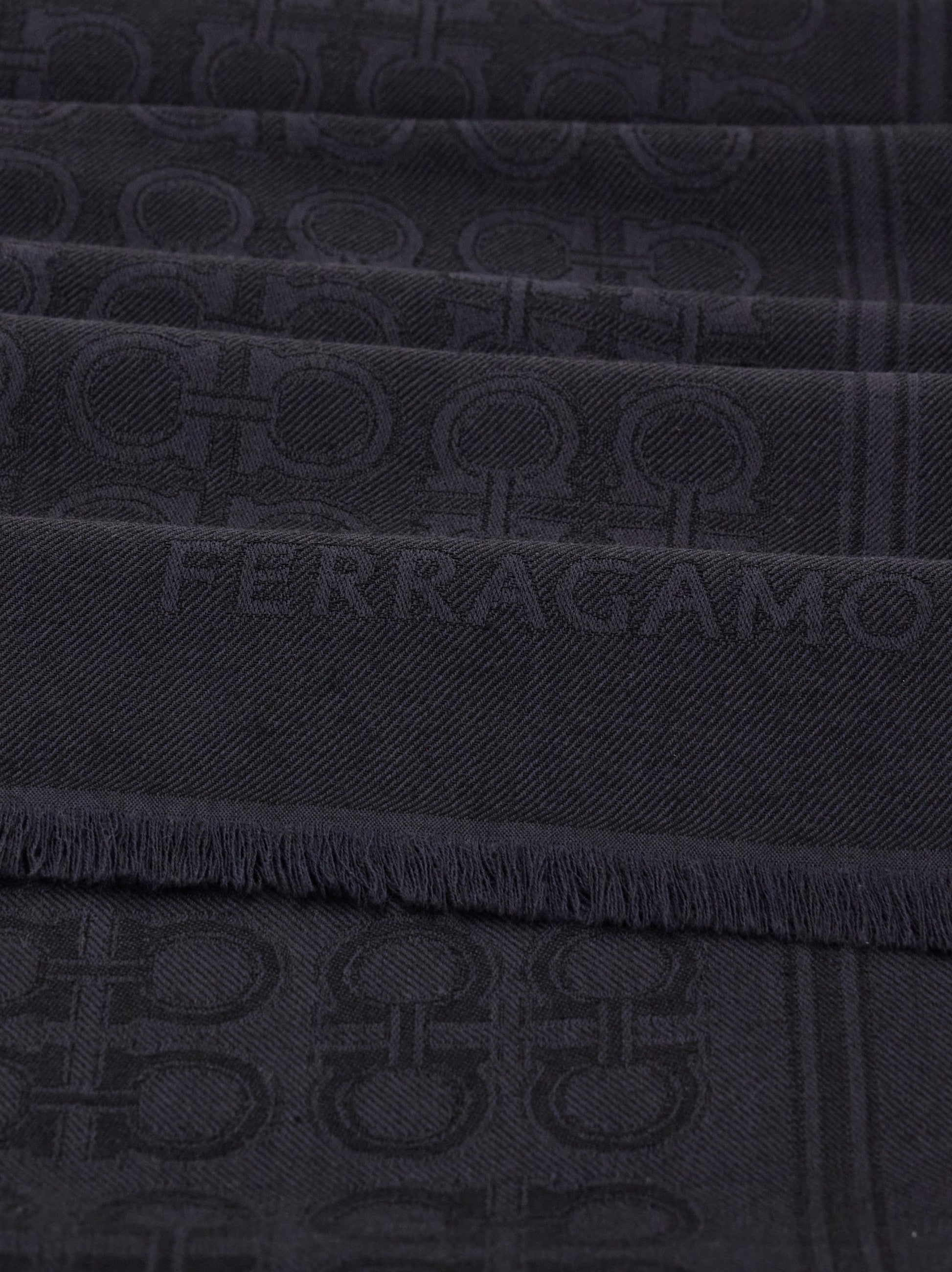 Gancini square stole - 2