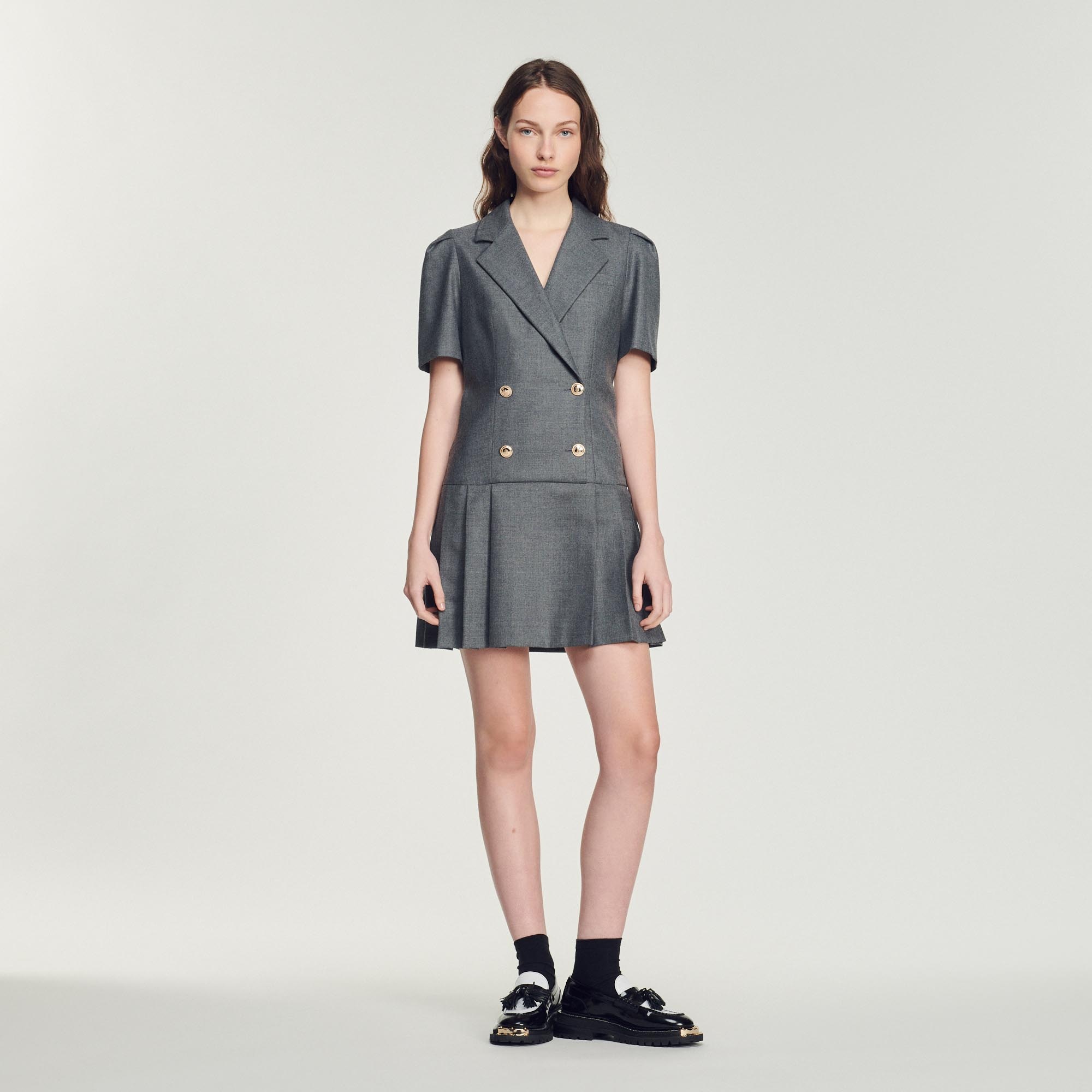 Short dress with tailored collar - 3