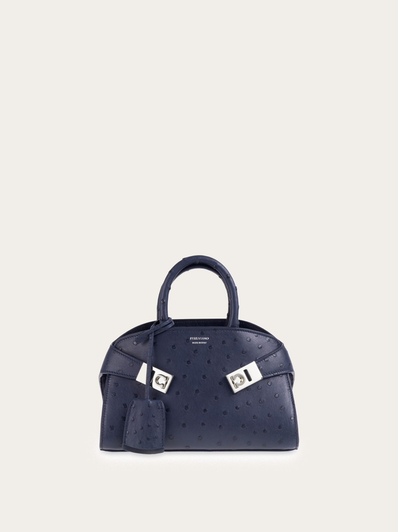 Hug handbag (XS) 1
