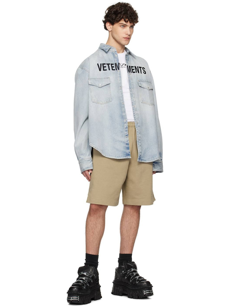 VETEMENTS Khaki Oval Logo Shorts outlook