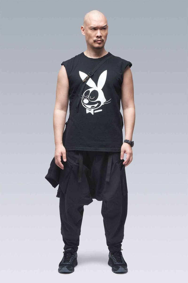 J48-SS Black 21
