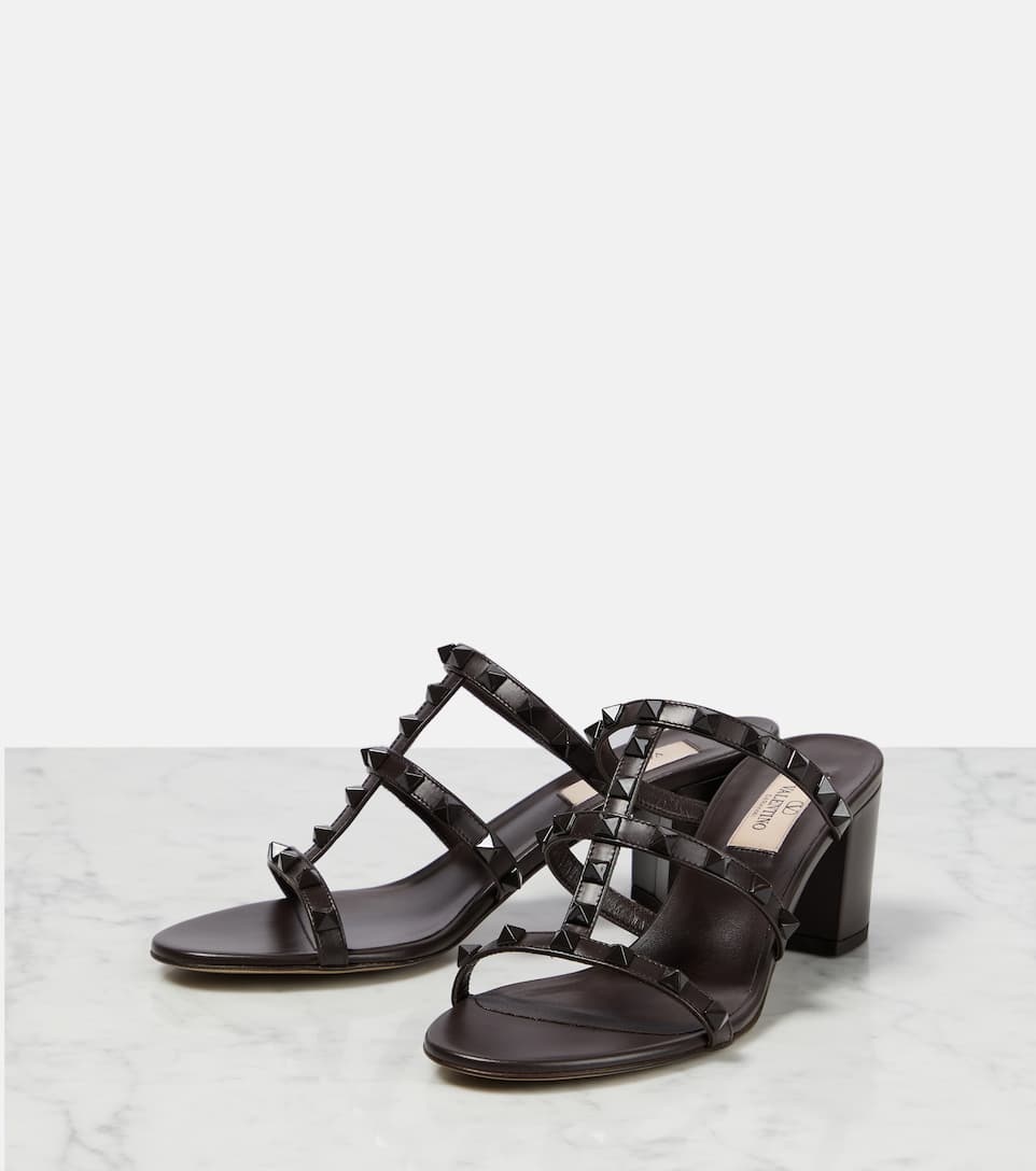 Rockstud leather mules - 5