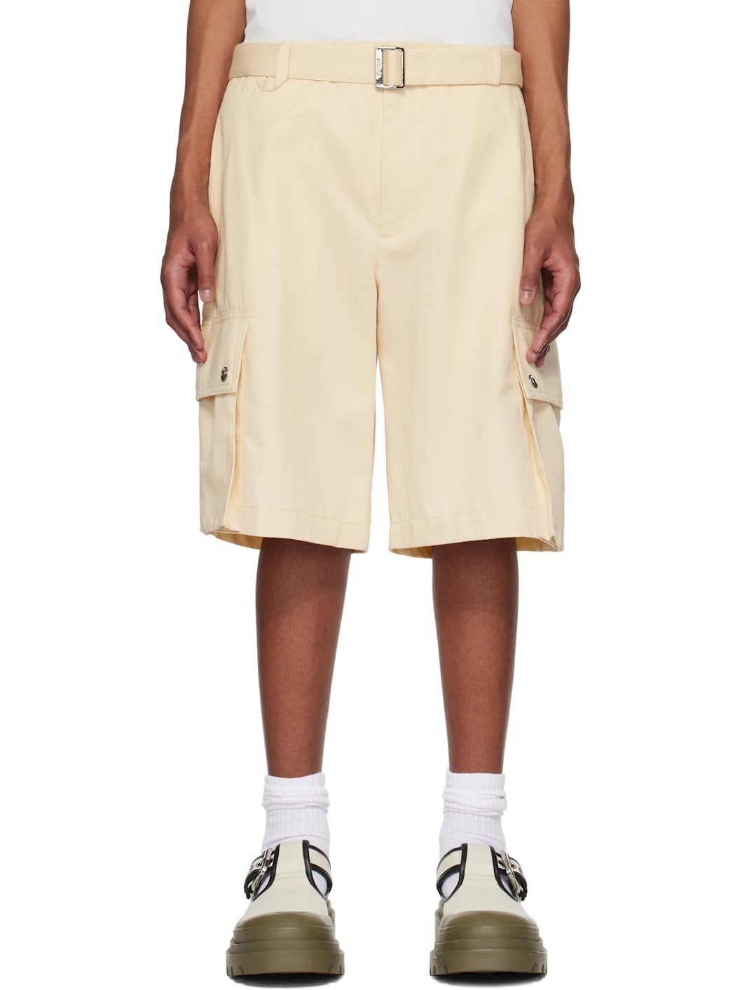Beige La Casa 'The cargo bermuda' Shorts - 1