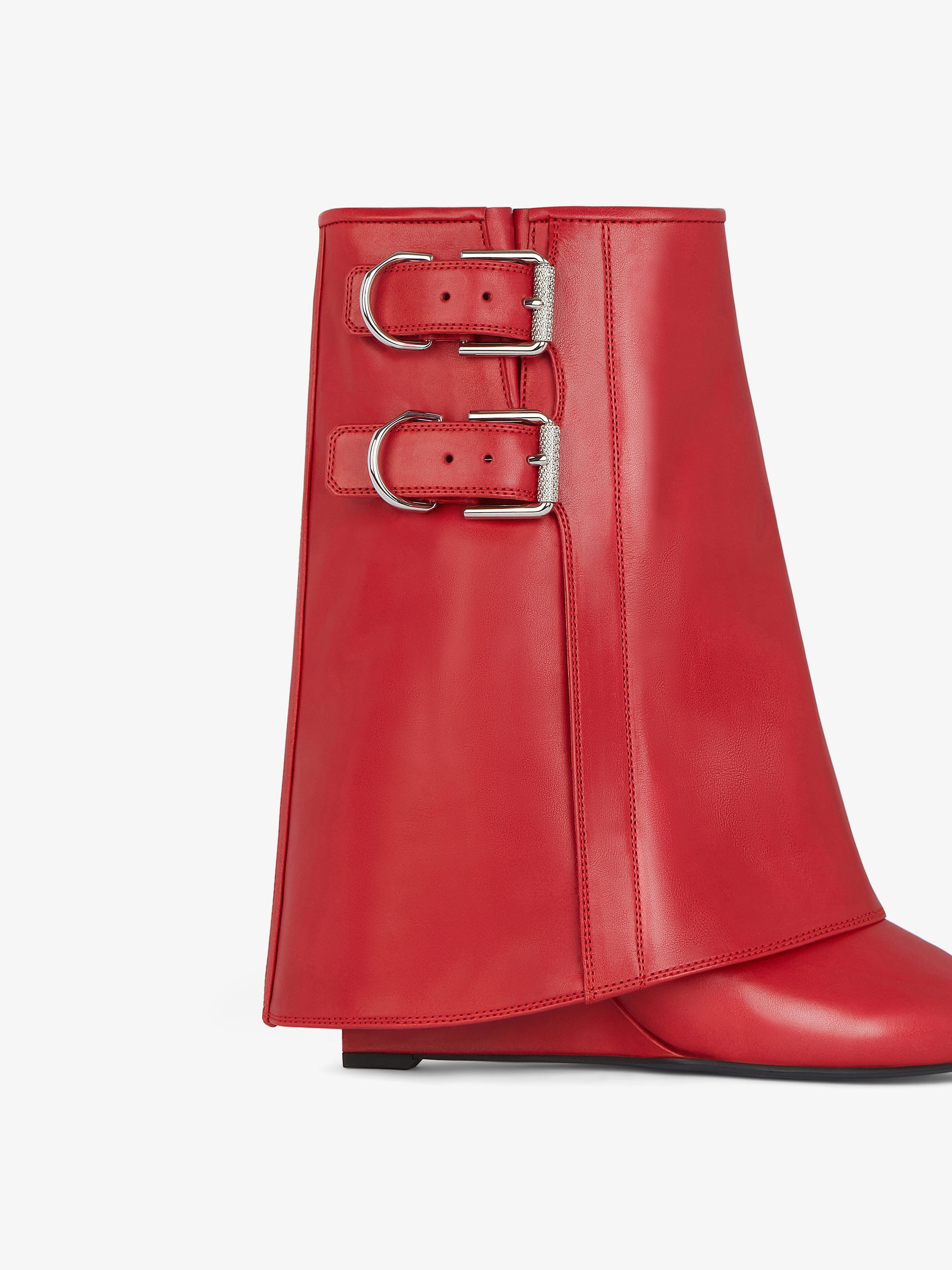 SHARK LOCK BUCKLES ANKLE BOOTS IN LEATHER - 5