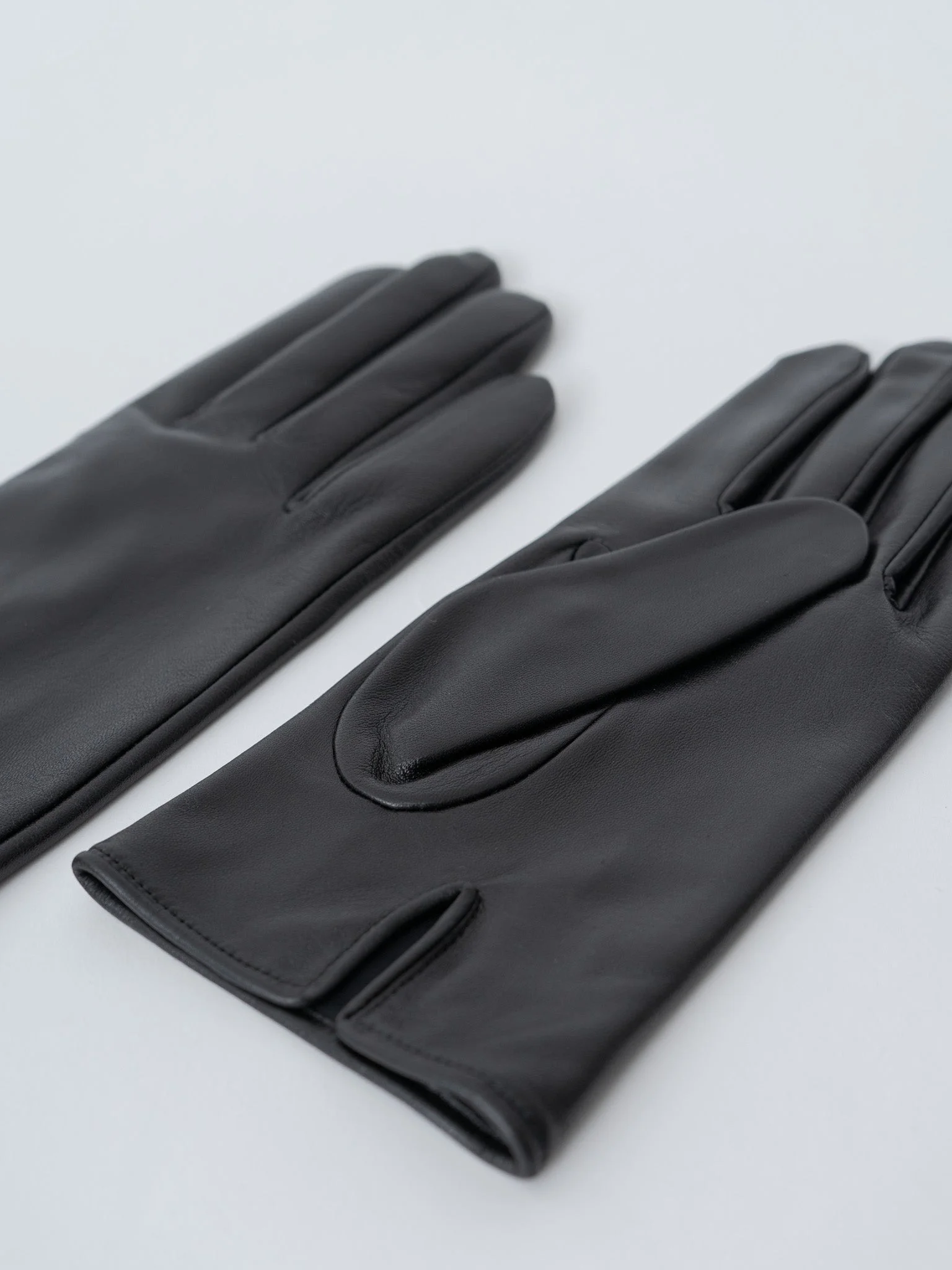 ssstein Leather Glove - Black | REVERSIBLE