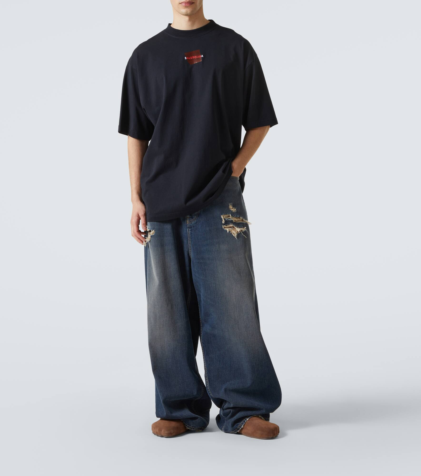 Distressed mid-rise wide-leg jeans - 2