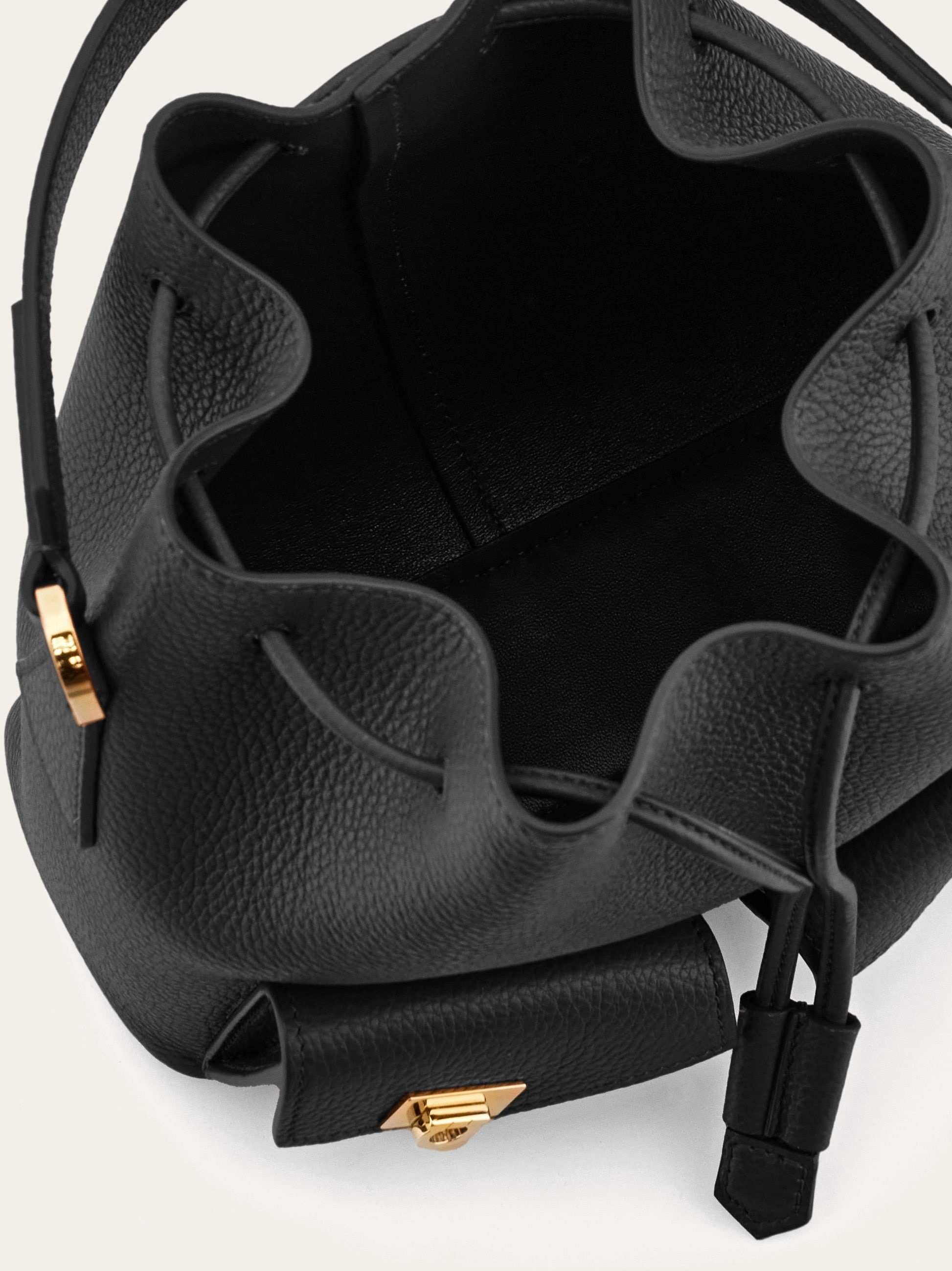 Multipocket bucket bag - 3