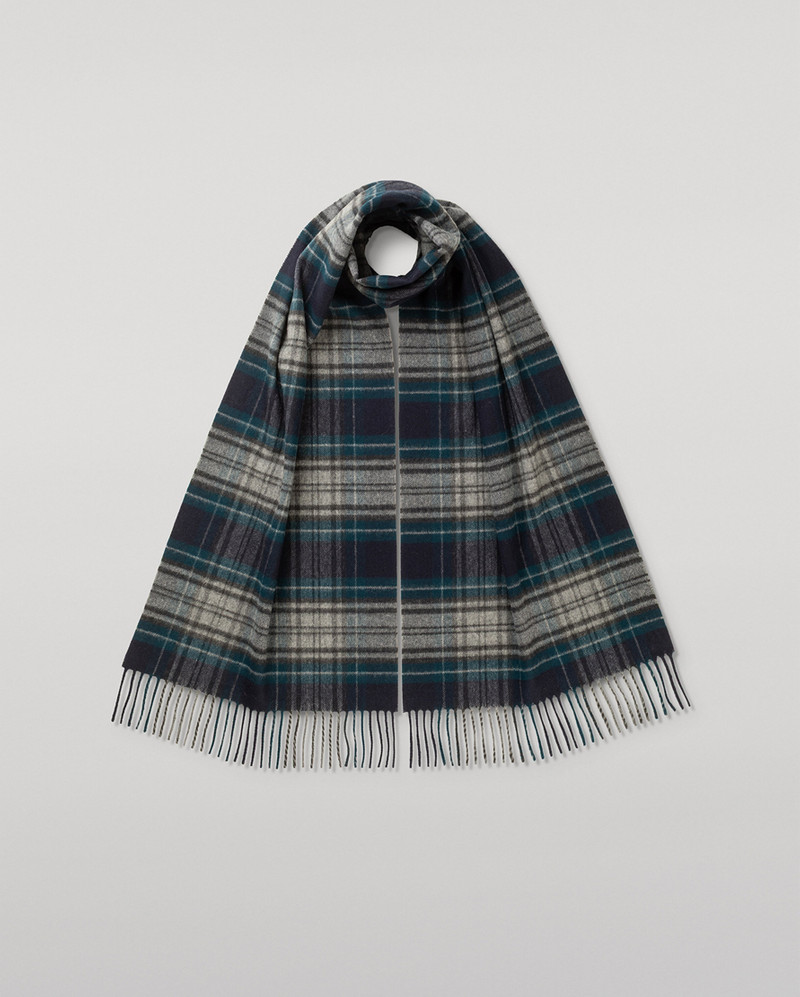 Doune Vintage Check Navy Merino Scarf 1