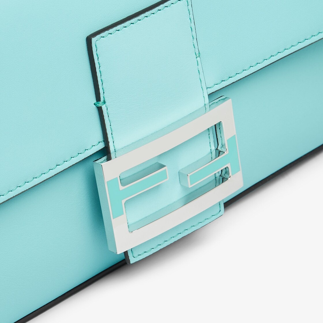 Fendi and Tiffany & Co. have collaborated on an exclusive re-edition of the iconic medium Baguette b - 5