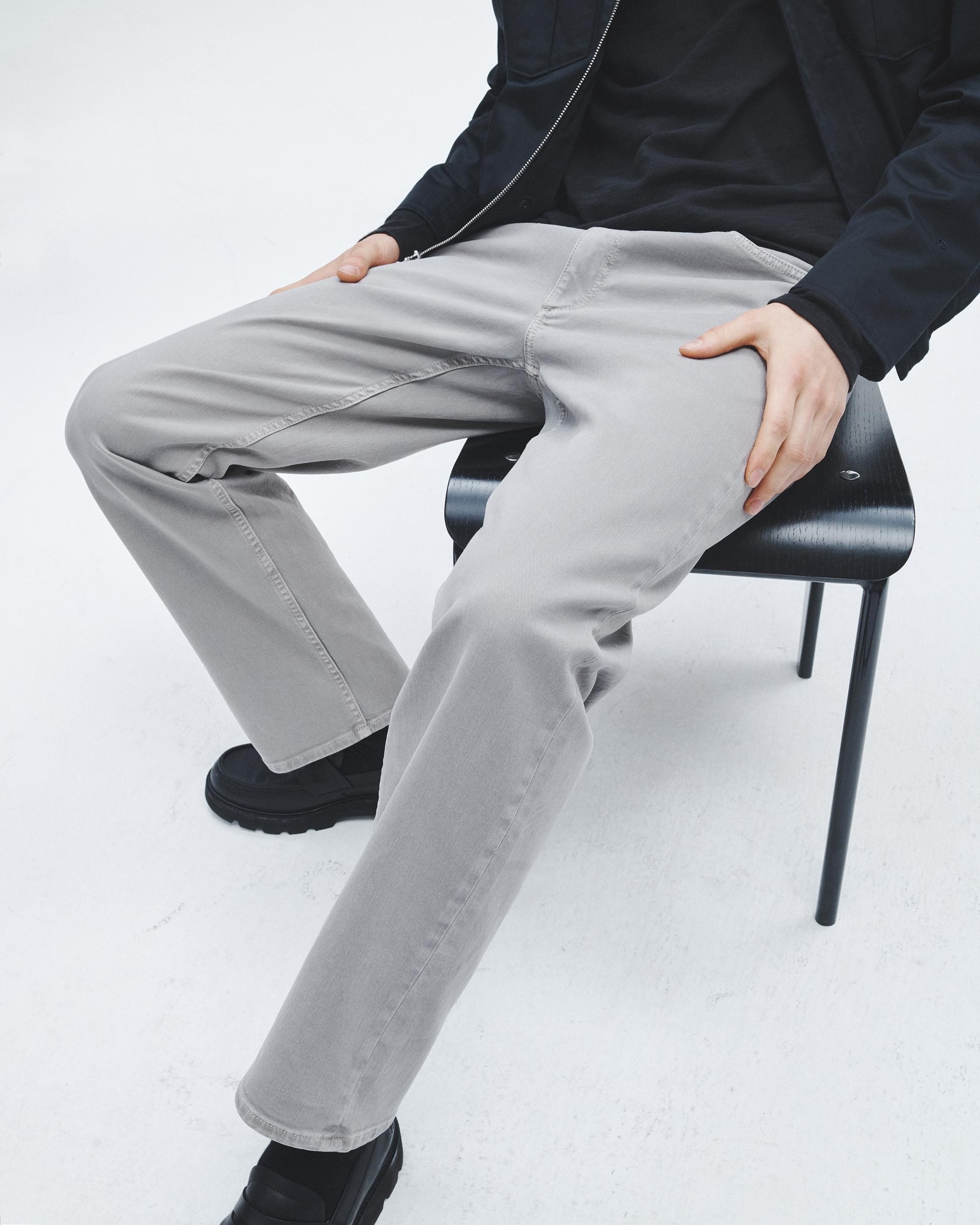 Fit 4 - Grey
Straight Fit Aero Stretch Jean - 4