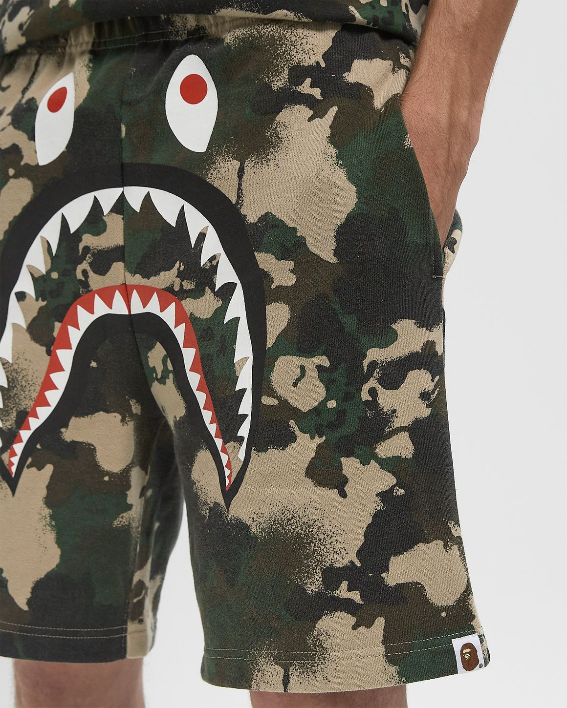 MAP CAMO REGULAR FIT SHARK SWEAT SHORTS - 4