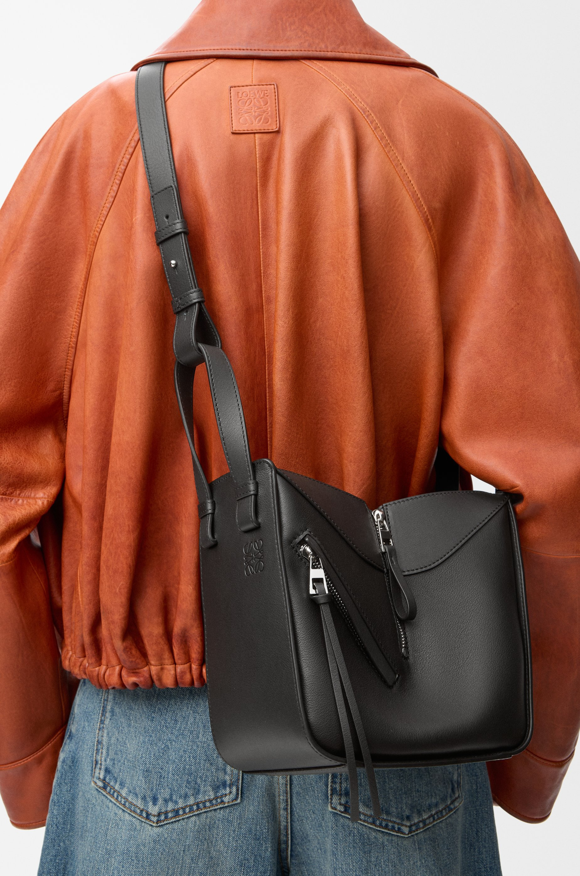 Compact Hammock bag in classic calfskin - 3